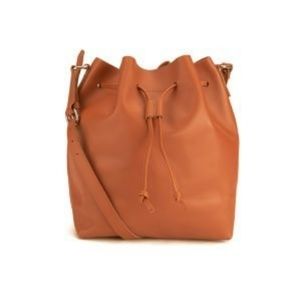 Sandqvist cognac leather bucket bag